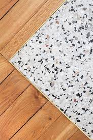 heju architecture renovation paris appartement haussmannien minimaliste 24 parquet bois massif terrazzo parquet bois