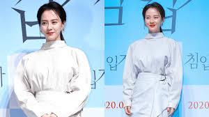 She made her acting debut. Here S What Song Ji Hyo Wore During The The Intruder Press Conference Inkistyle