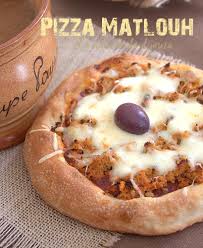 Mini Pan Pizza Sur Pate A Matlouh Recette Recettes Gastronomiques Matlouh Alimentation