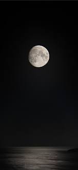 Moon wallpapers, backgrounds, images 938x1668— best moon desktop wallpaper sort wallpapers by: Gray Full Moon Over The Sea Iphone 11 Wallpapers Free Download