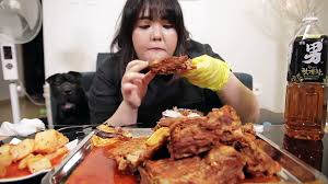 He is the leader of the boy group txt. Asmr Eating With Yang Soobin No 9 Video Dailymotion