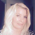 Tammy Sinnott's Instagram, Twitter & Facebook