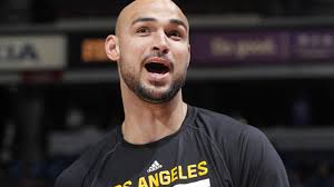 Report: Lakers to sacrifice $456,255 in cap space to keep Robert Sacre