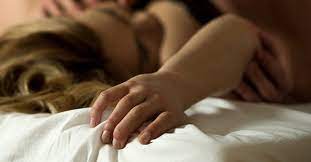 Secara umum, ada berbagai perdebatan tentang apakah manusia modern sekarang ini berkembang di afrika, dan kemudian menyebar ke seluruh dunia atau berkembang dari manusia neanderthal di eropa. Sejarah Posisi Bercinta Misionaris Dari Mana Berasal Tirto Id