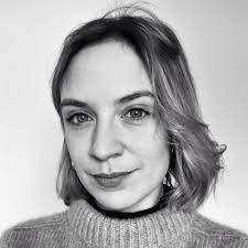 Lolita Becker's Instagram, Twitter & Facebook