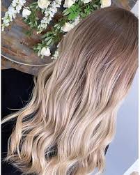 These long tresses have a gorgeous natural darker to lighter look, where for blondes, the best product is the silver conditioner davines' alchemic. Updated 40 Dark Roots Blonde Hair Ideas August 2020