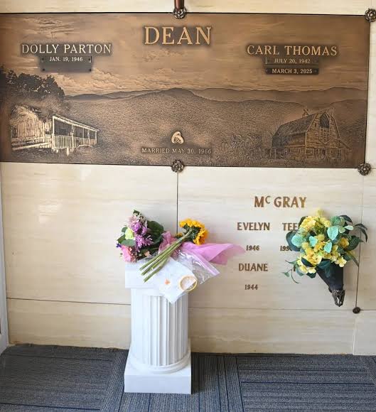 Nashville funeral home shares heartfelt obituary for Dolly Parton as her family gathers at burial site