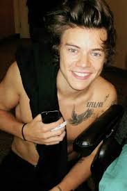 10 Times Harry Styles Was Actually The Sexiest Man Alive Jeffery Austin Onedirection Harrystyles Harry Styles Shirtless Harry Styles Imagines Harry Styles
