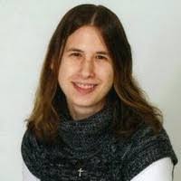 Amanda Shue's Instagram, Twitter & Facebook