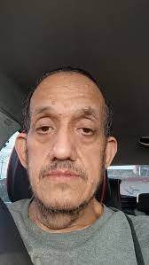 Sorry the English is not good for me i have neurofibromatosis 1 from 15 old  years the new diagnostic is a tumor Gist etipoide in intestine and metasis  to liver and pelvis