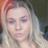 Lea Roe's Instagram, Twitter & Facebook