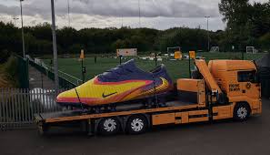 Kara dlanio is she real that girl kneed down and helped me