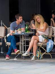 Prens harry, davetliler listesine eski sevgilileri chelsy davis ve cressida bonas'ı da eklemeyi unutmadı. Prens Harry Nin Eski Sevgilisi Chelsy Davy Evleniyor Mu Magazin Haberleri Ntv