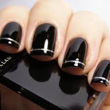 Try the combination of white polka dots in the base of the nail design. Updated 50 Elegant Black And Silver Nails August 2020