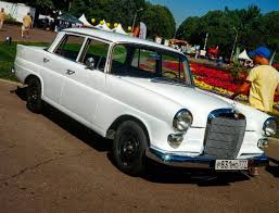 W110 Fintail Mercedesbenz Mercedes Mercedesclassic Mercedes Benz Mercedes Cls Mercedes