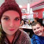 Jana Sands's Instagram, Twitter & Facebook