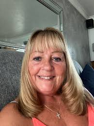 Woo hoo finally after nearly three years I've finally managed to straighten  my hair using my ghd's another big step conquered but looking at this  picture I hadn't realised how much I've