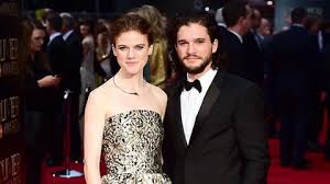 Born in aberdeen, and grew up in lickleyhead castle, the family's 15th century ancestral seat.her father is. Game Of Thrones Trauung Kit Harington Und Rose Leslie Heiraten Stern De