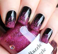 Black And Hot Pink Ombre Nails Pink Girly Manicure Style In 2020 Pink Black Nails Pink Manicure Black Nails With Glitter