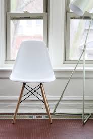 Learn How To Spray Paint Plastic The Right Way Painting Plastic Painting Plastic Chairs Spray Paint Plastic