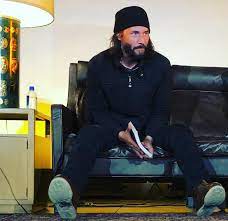 Aubreyjane601 Just Sittin Here Thinking Bout That Time I Got To Sit Across From Keanu For An Hour Keanu Reeves Keanu Reaves Keanu Reeves Movies