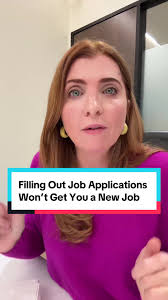 What to Wear to a Job Interview: Best Outfit Tips