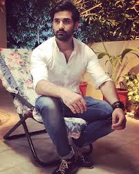 Download images of zain baig. Mirza Zain Baig Biography Dramas Height Age Family Net Worth