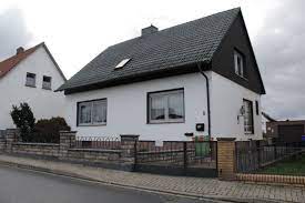 Hier finden sie häuser vieler immobilienportale und durch die einfache & schnelle häusersuche mit intuitiven filtermöglichkeiten ist das ziel traumhaus zum greifen nah. Haus Zum Verkauf 38690 Goslar Lengde Vienenburg Mapio Net