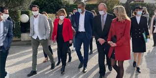 Après avoir visité avec le premier après avoir réitéré sa confiance dans le corps médical, olivia grégoire s'est installée en annonçant. Olivia Gregoire En Campagne A Marseille Pour Promouvoir Son Fonds Urgenceess Gomet