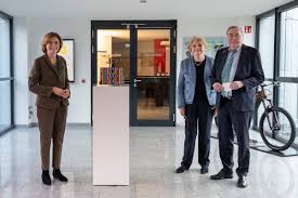 Ministerprasidentin Malu Dreyer Besucht Lepper Stiftung In Daun Eifelschau De