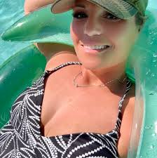 A solid turnout for the No Kings protest in Downtown Zanesville yesterday.  The No Kings movement is spreading nationwide as millions stand up for  democracy, freedom, and human rights. With the rallying