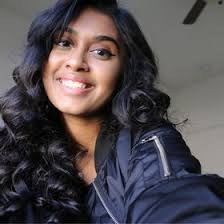 Cynthia Singh👑 (lolitscynthia)