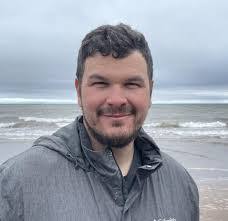 Peter Kurt's Instagram, Twitter & Facebook