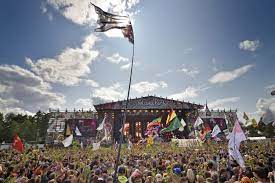 Polregio uruchomi 12 pociągów specjalnych (po 6 w obydwie strony), które zawiozą festiwalowiczów na pol'and'rock i odwiozą ich bezpiecznie. Pol And Rock Festival 2021 Bedzie Platne Ile Kosztuje Wejsciowka