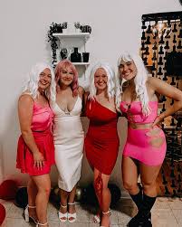 Emily Wescott (@e.wescott) • Instagram photos and videos