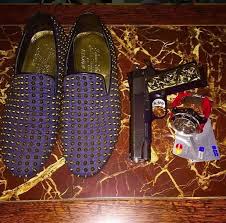 1980lerin başlarında guadalajara karteli için çalışan meşhur uyuşturucu baronu el chapo'nun hayatını konu alan dizide, baronun 2016'daki çöküşüne kadar yaşanan olaylar ele alınıyor. Mexican Drug Lords Show Off Their Lavish Lifestyles With Instagram Pics Of Bikini Clad Women And Gold Plated Guns World News Mirror Online