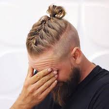 15 Neue Manner Lange Haare Zopf 2017 Lange Haare Manner Geflochtene Frisuren Lange Haare