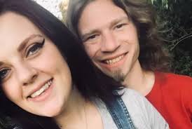 Alaskan bush people (discovery channel). Mother Of Bear Brown S Ex Fiance Raiven Adams Slams Bear Alaskan Bush People Family Following Raiven S Pregnancy Announcement The Ashley S Reality Roundup