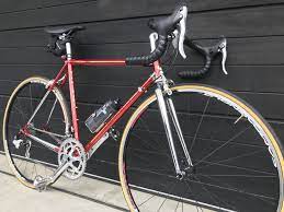 あなたのロードバイクを見せてください 13弾 コルナゴのアラベスク arabesque とスペシャライズドのディヴァージュ diverge コルナゴ スペシャライズド ロードバイク