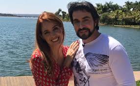 Padre fábio traz consigo uma. Padre Fabio De Melo Diz Que Mae Teve Piora Da Covid Mal Estar Subito 18 03 2021 Celebridades F5
