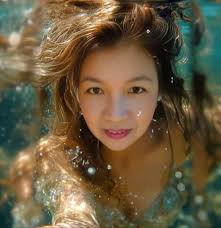 PEER WITHIN ME Peer within me See a burning heart Endowed with wings And a  blazing pen. A crystalline beauty With star-like sparkles Heading towards a  lighthouse With a commissary of verses.