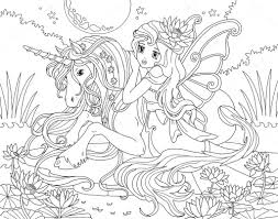 We hebben simpele kleurplaten van eenhoorns, eenhoorn kleurplaten met een prinses, maar ook moeilijke. Princess Free Printable Unicorn Princess Unicorn Coloring Pages Novocom Top