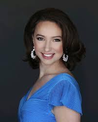 Abigail Grantham's Instagram, Twitter & Facebook