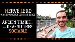 Afin de rester en forme, il est recommandé de faire au moins 10 000 pas par jour, soit 7,5 km de marche quotidienne. Combien De Pas Par Jour Changeons