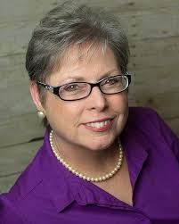 Amazon.com: Dry Bones (Jamie Storm): 9781940269351: Morden, Carole: Books