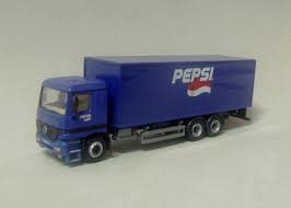 Mercedes Benz Actros Pepsi 1 87 Scale Ho By Cararama Mercedes Benz Diecast Trucks Benz