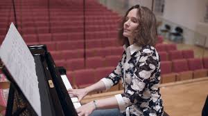 The official twitter page for pianist, author and wolf conservation advocate hélène grimaud. Helene Grimaud Start