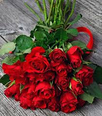Mazzo di rose rosse quantità. Quante Rose Regalare A San Valentino Community Lm