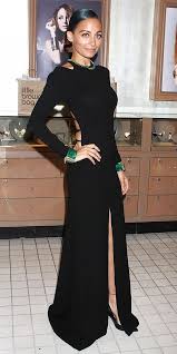 Nicole Richie S Trick For Maximizing A Sleek Black Dress Black Dress Dresses Nicole Richie Style