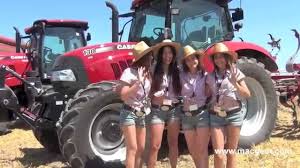 This is a face to face. Redsummer Tour Case Ih Tractors Hd Youtube